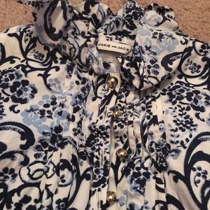 Skinny jeans and tops